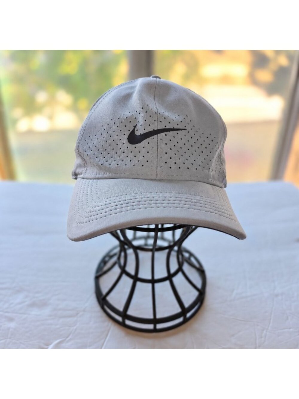 Nike AeroBill Classic99 Perforated Hat Gray Gunsmoke AV6956-056 1SIZE Like New